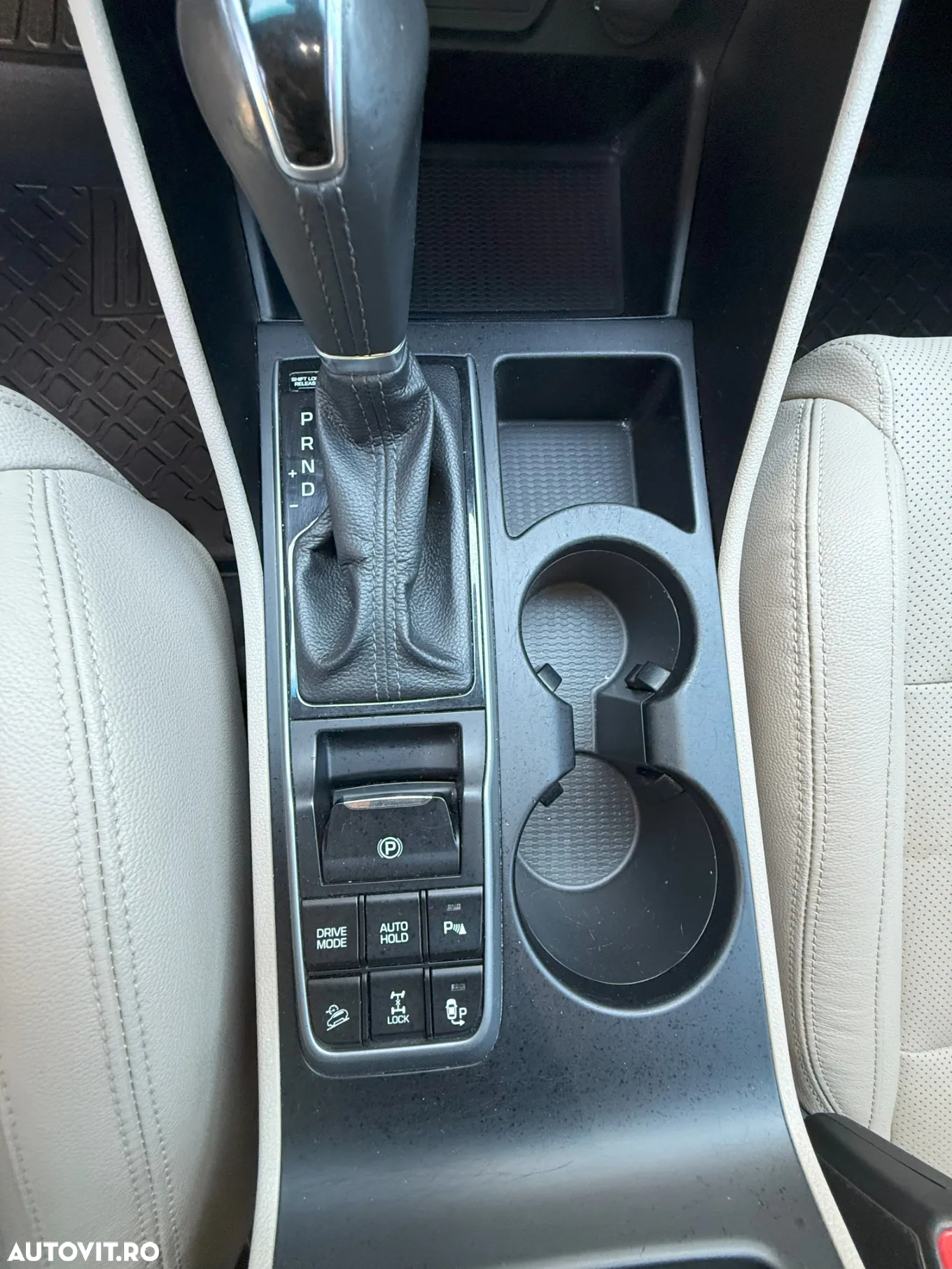 Hyundai Tucson 2.0 CRDI 4WD 6AT Luxury Pack+ - 7