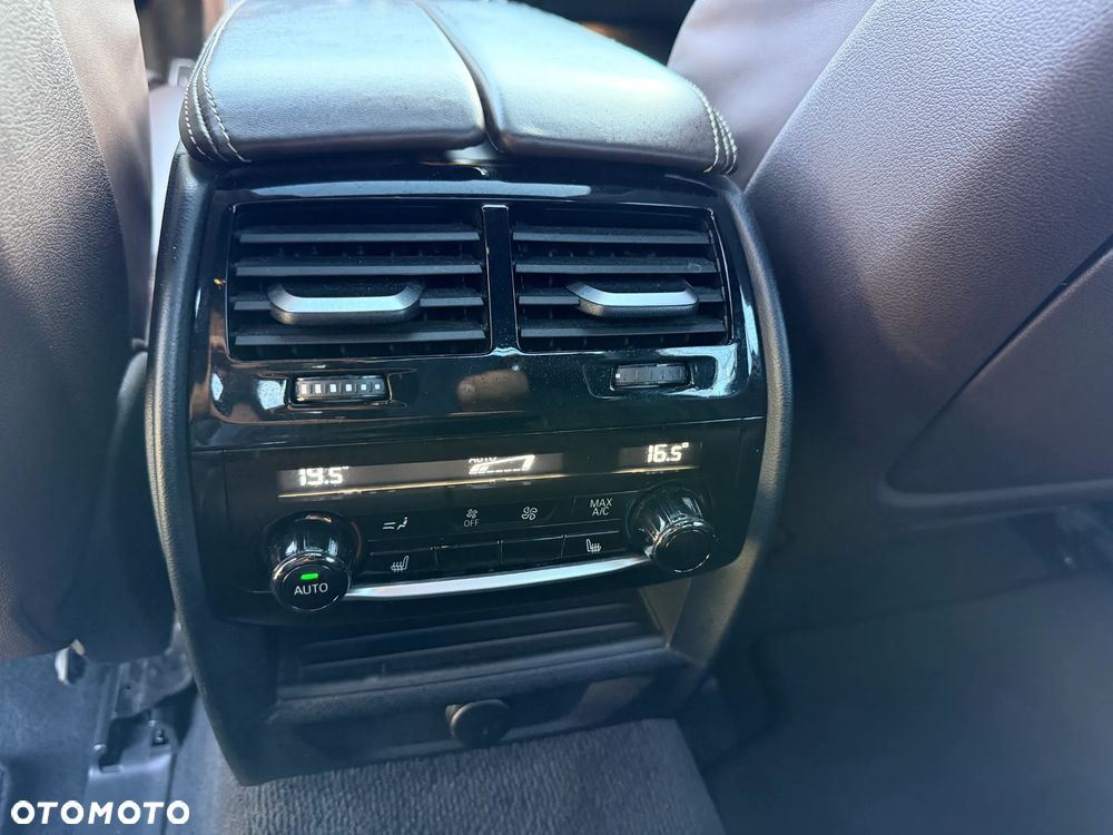BMW Seria 5 530i xDrive M Sport sport - 18