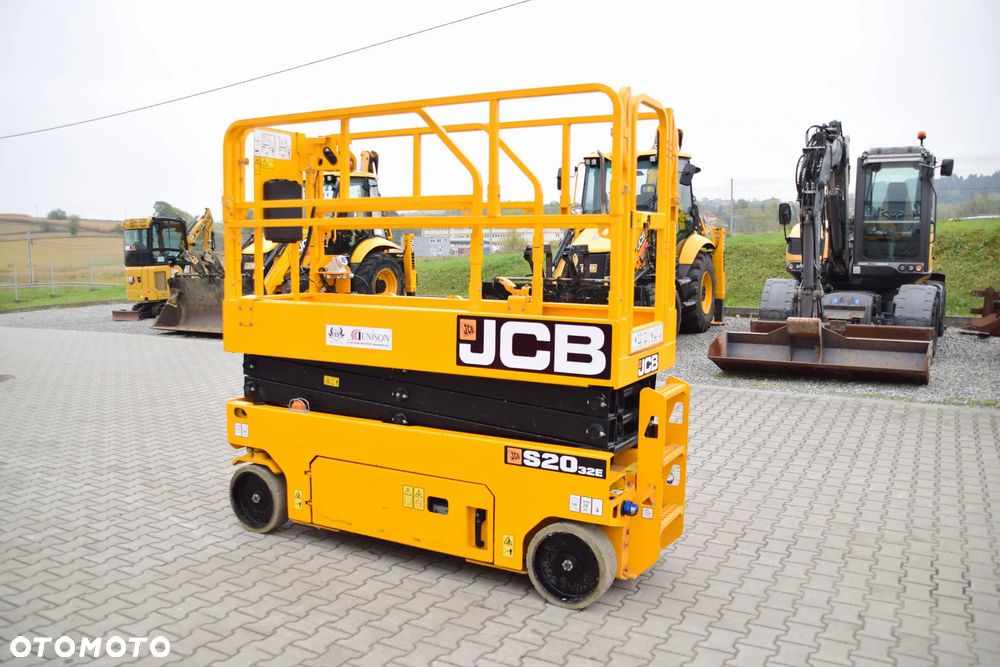 JCB S2032 - 5