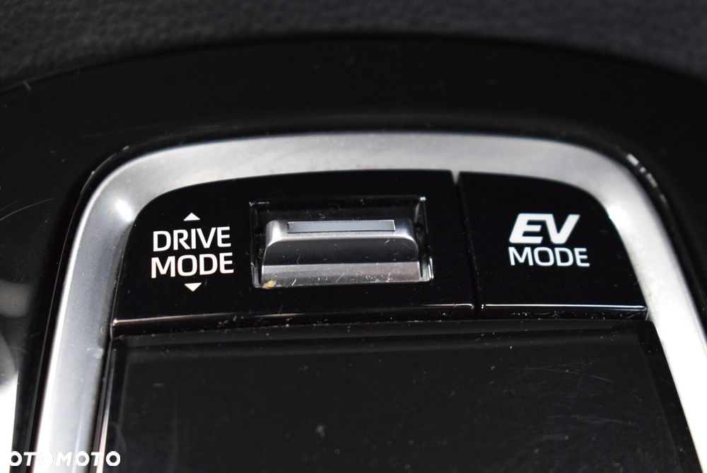 Toyota Corolla 1.8 Hybrid Comfort - 26