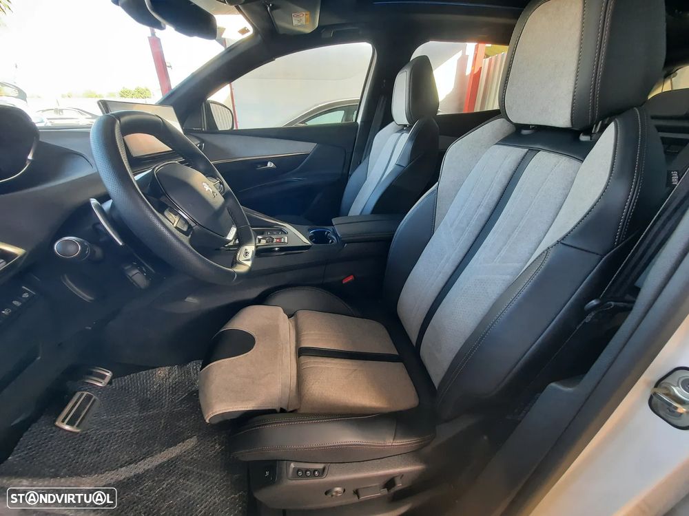 Peugeot 3008 1.6 Hybrid GT Pack e-EAT8 - 28