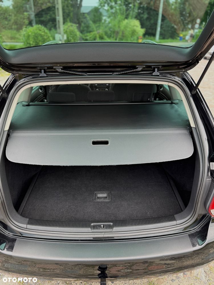 Volkswagen Golf 1.6 TDI DPF Style - 33