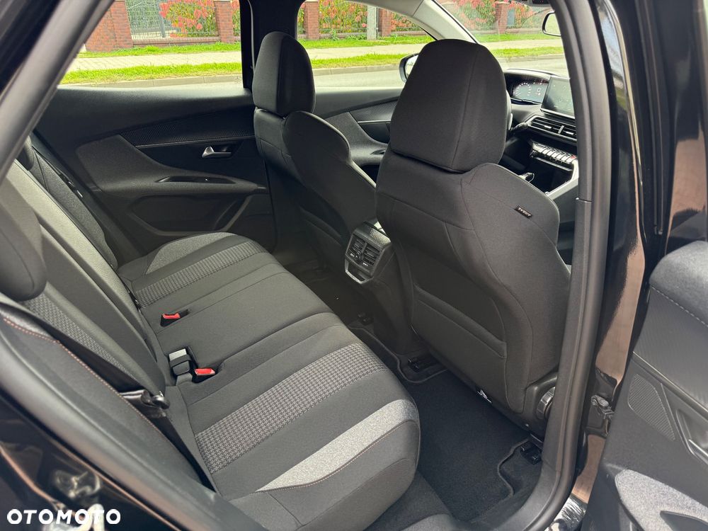 Peugeot 3008 - 22