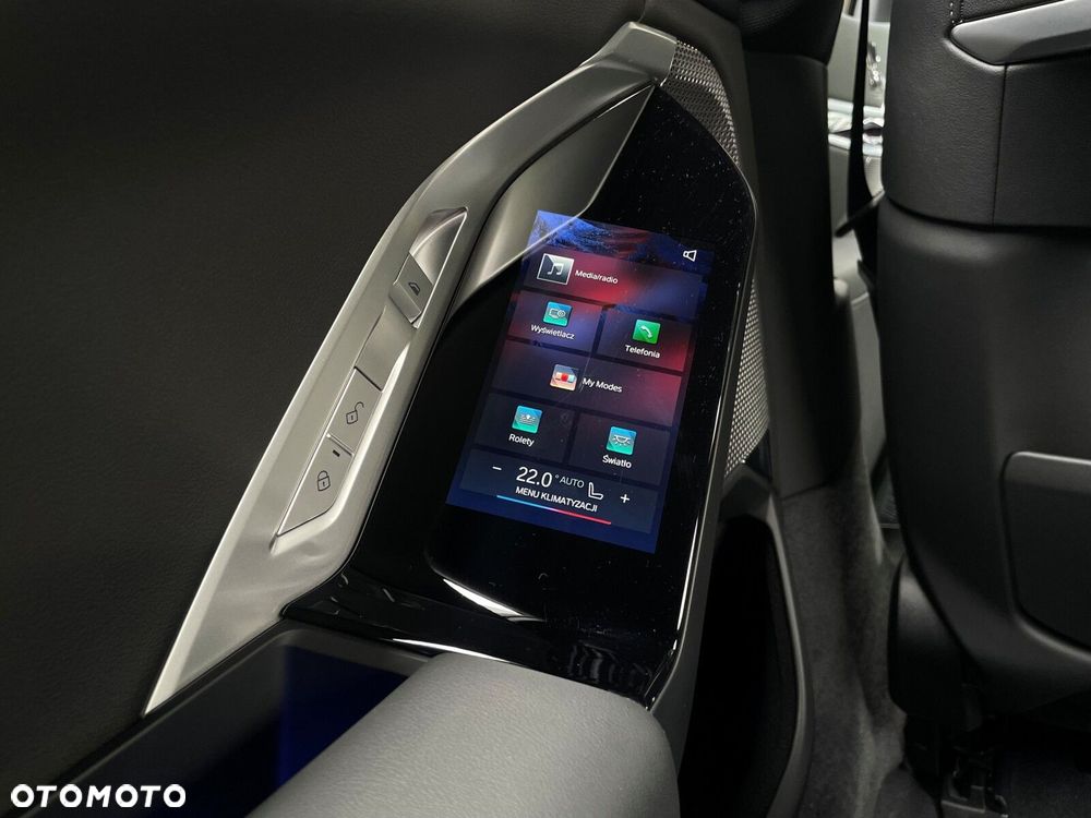BMW Seria 7 - 22