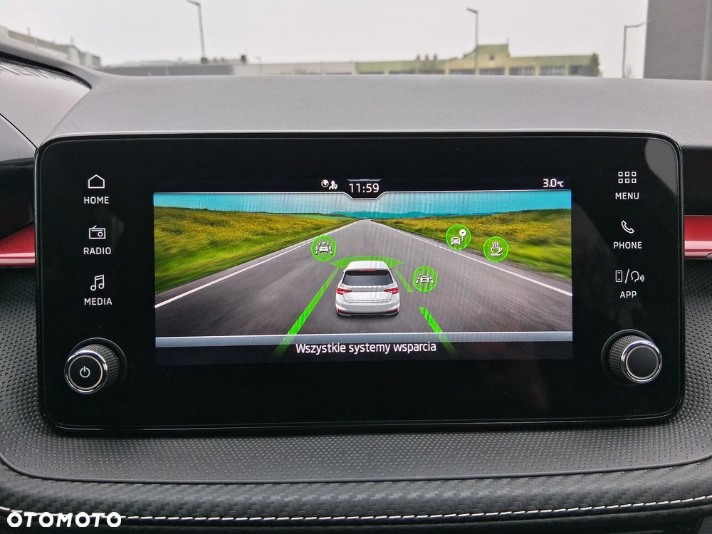 Skoda Fabia 1.0 TSI Monte Carlo - 25