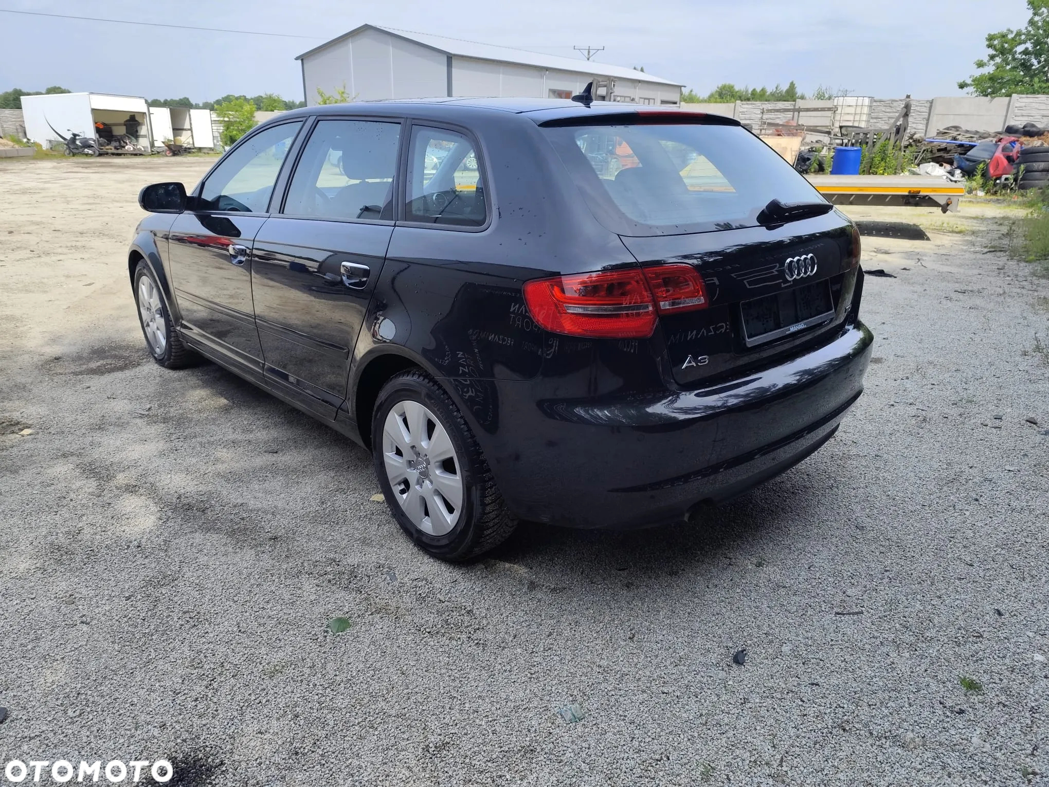 Audi A3 1.6 TDI Ambiente - 3