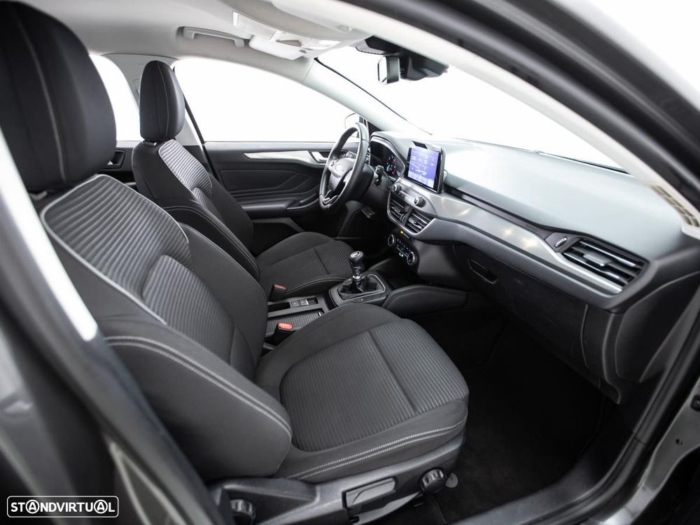Ford Focus 1.5 TDCi EcoBlue Titanium - 9