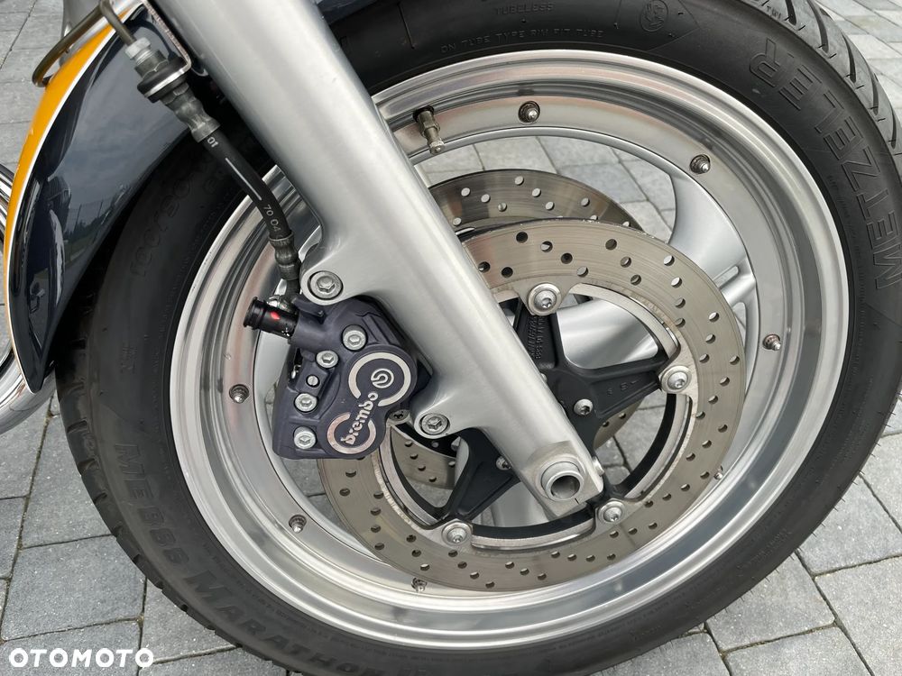 BMW R - 8