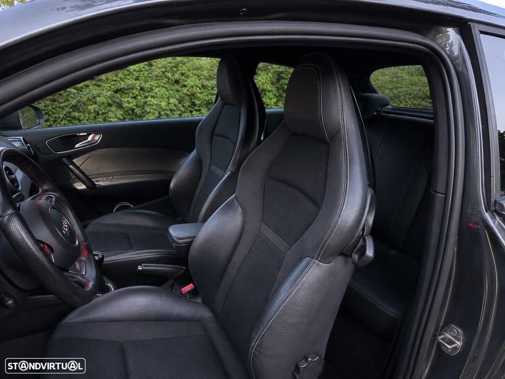 Audi A1 1.6 TDI S line edition - 2