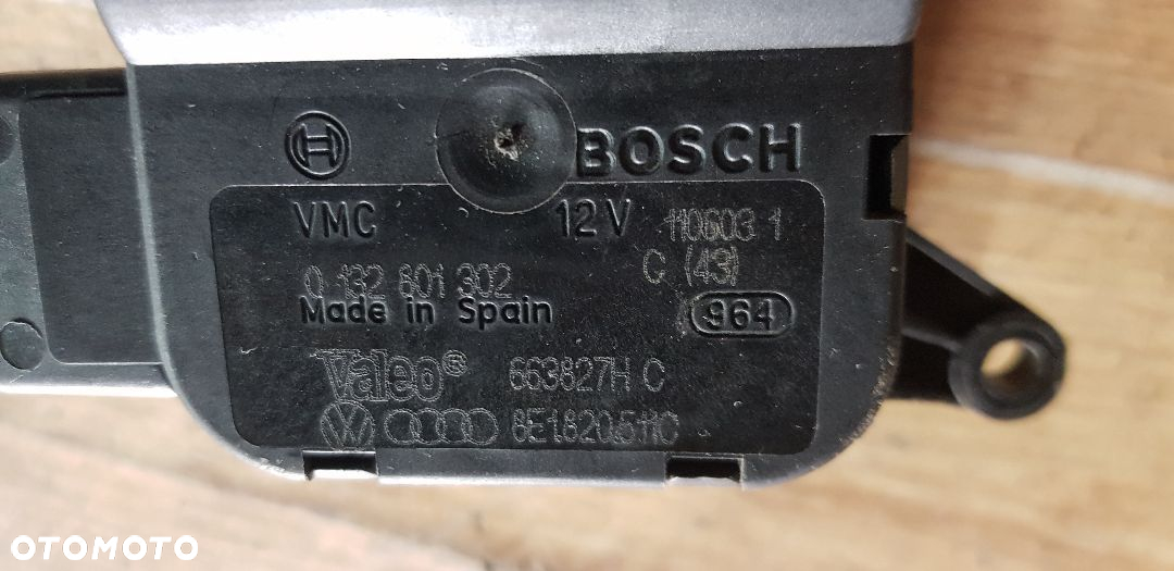 AUDI A4 B6 SILNICZEK NAGRZEWNICY 8E1820511C - 3