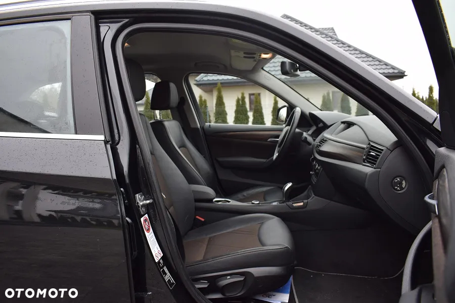 BMW X1 xDrive18d xLine - 8