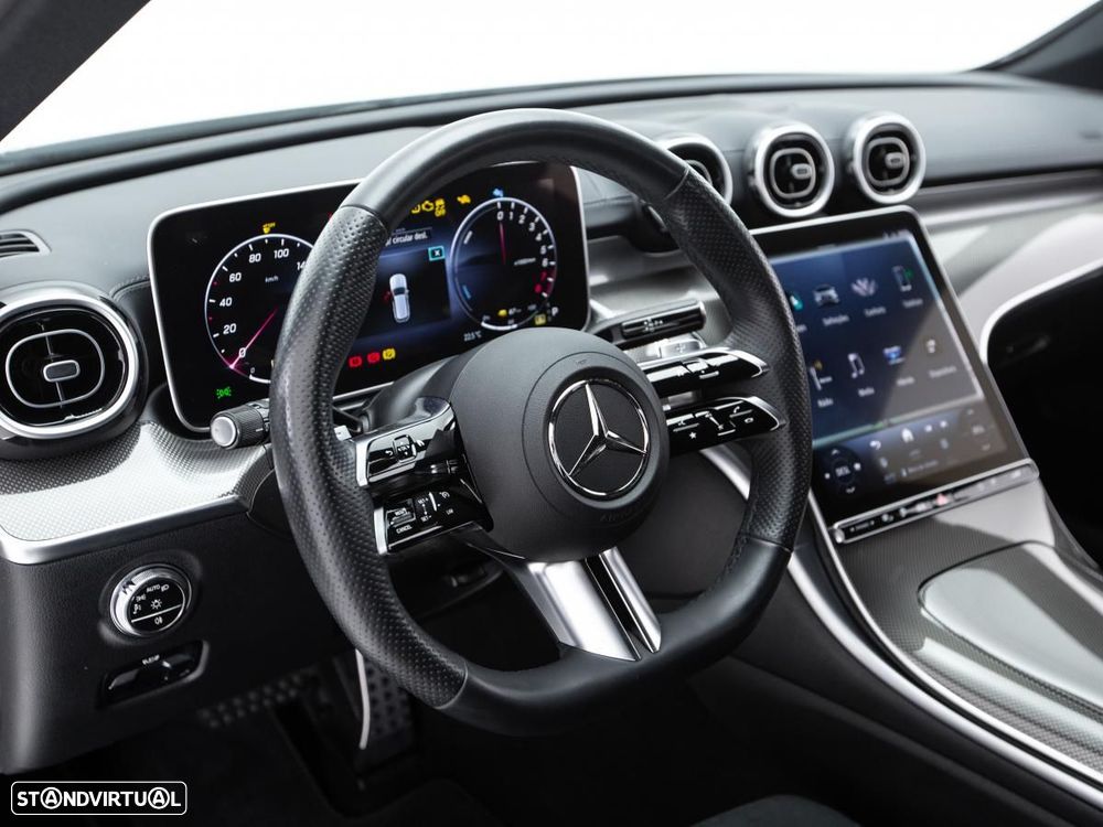 Mercedes-Benz C 300 e T 9G-TRONIC AMG Line — fotografia 19
