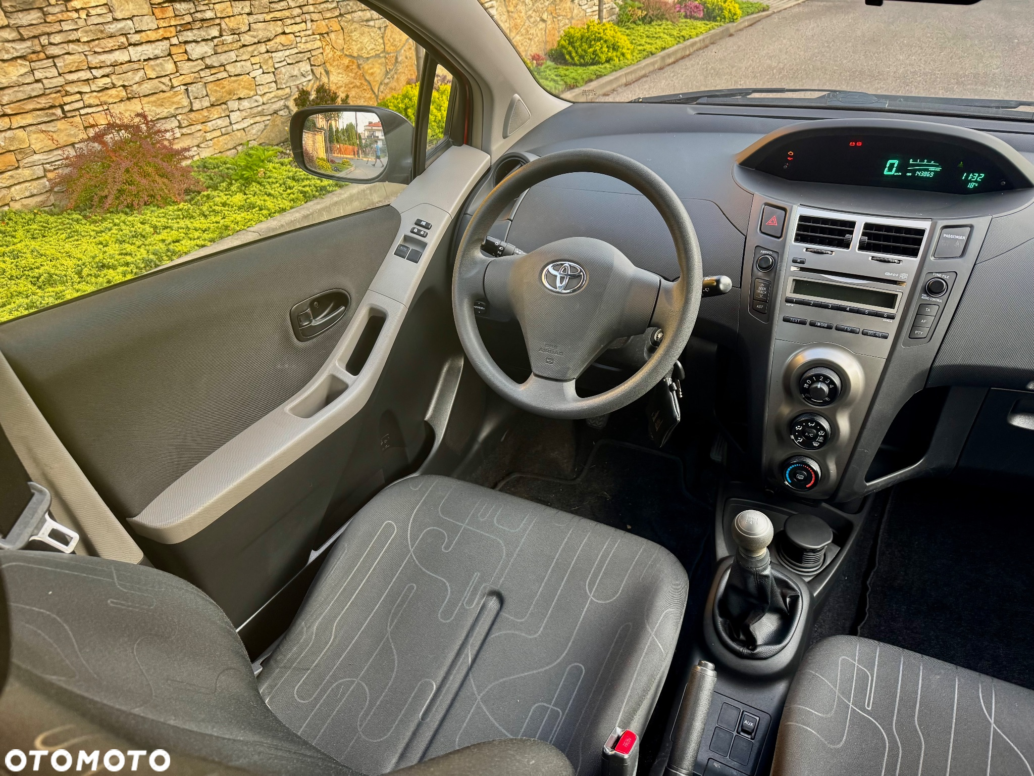 Toyota Yaris 1.0 Luna - 7