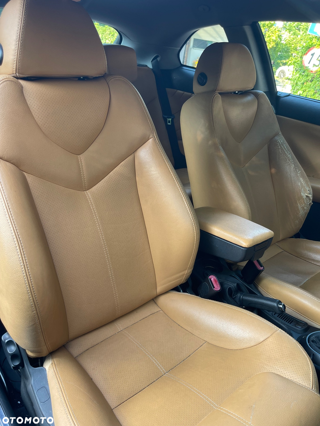 Alfa Romeo GT 1.9JTD 16V Black Line - 30