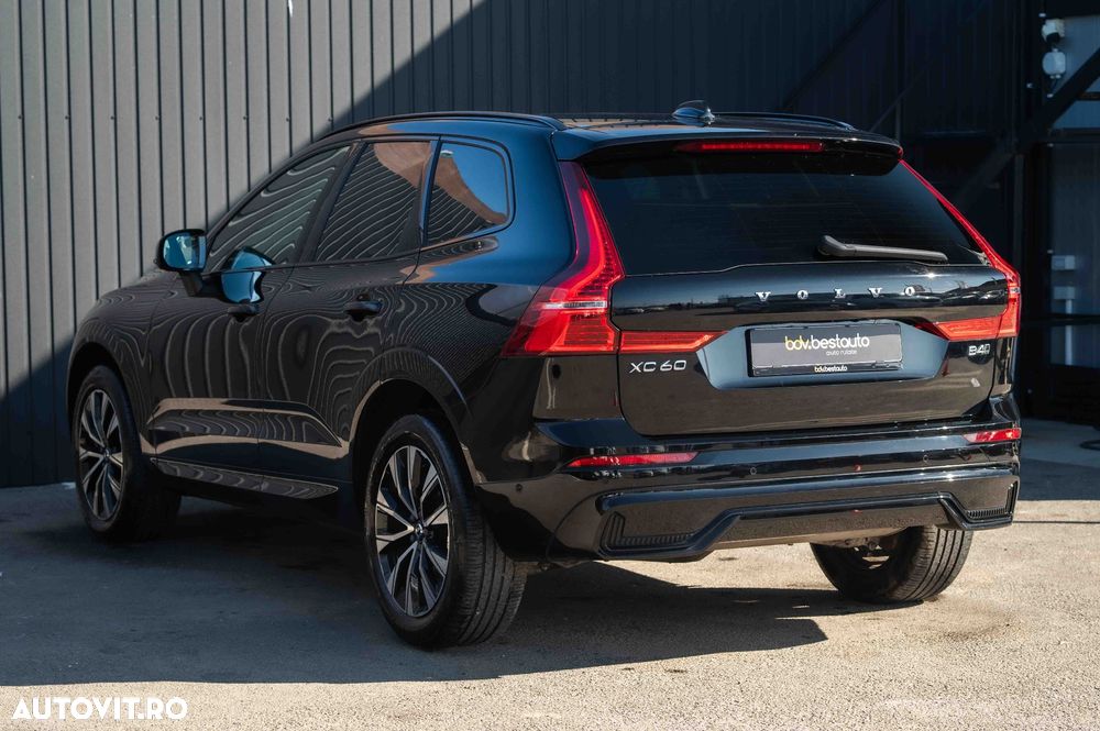 Volvo XC 60 B4 D AWD Plus Dark - 7