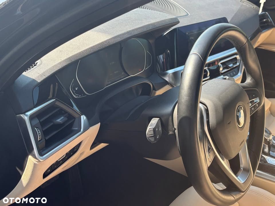 BMW Seria 3 330i Sport Line - 8