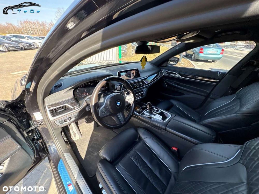 BMW Seria 7 750i xDrive sport - 19