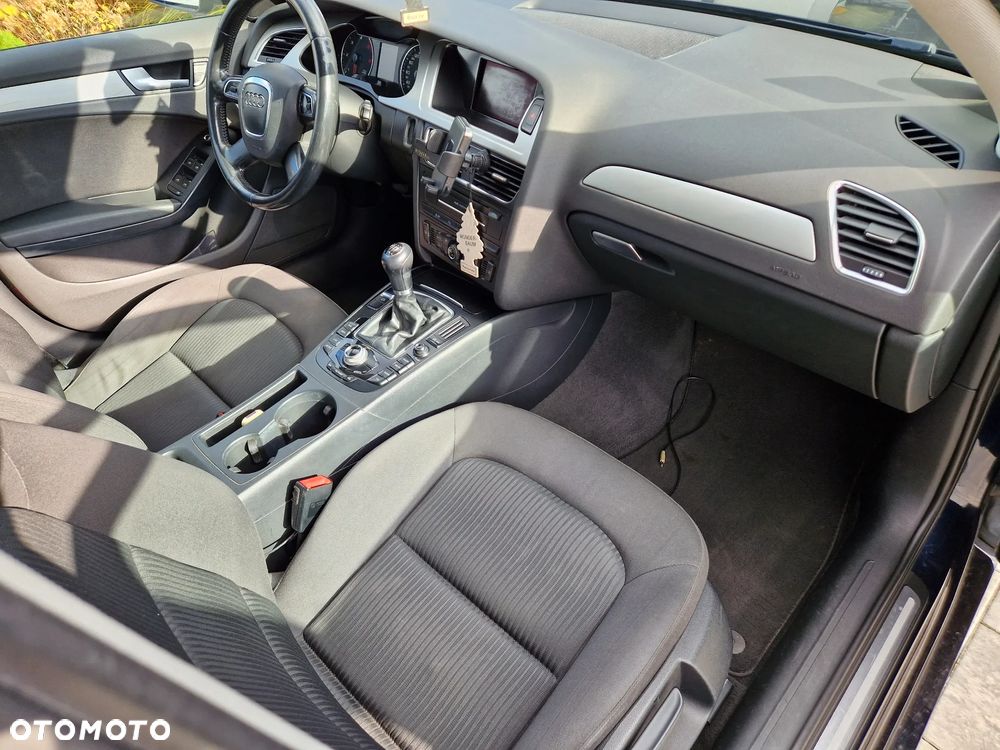 Audi A4 Avant 2.0 TDI - 8