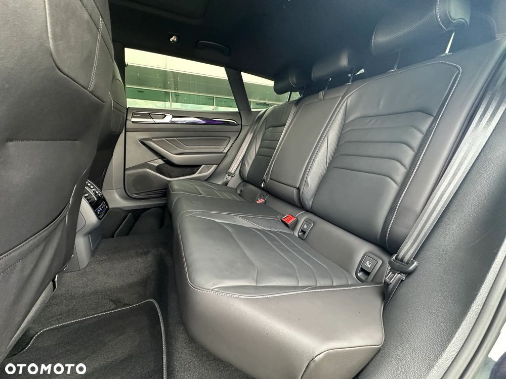 Volkswagen Arteon 2.0 TDI SCR 4Motion DSG R-Line - 19