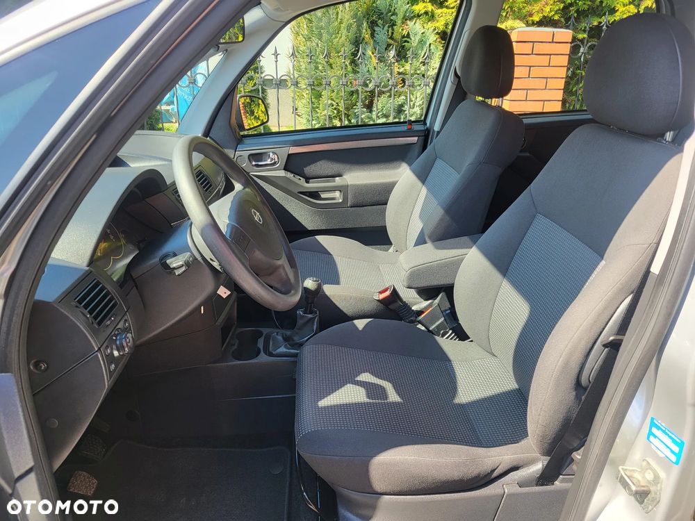 Opel Meriva 1.6 Essentia - 6