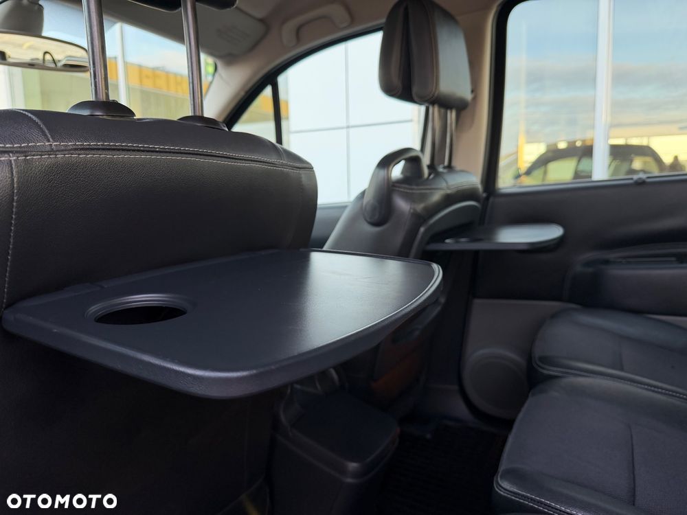 Renault Scenic 2.0 16V Privilege - 29