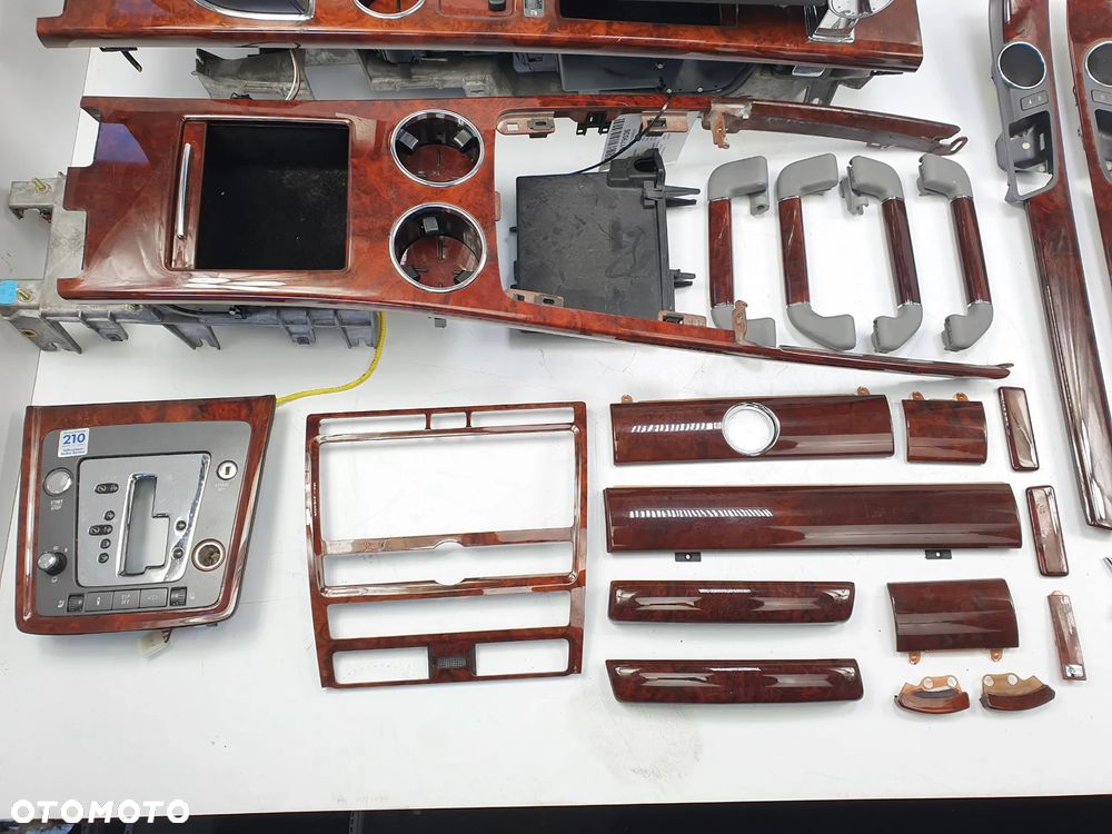 LG9R Volkswagen Phaeton 6.0 W12 2003 sedan nie long Środek Dekory komplet - 7