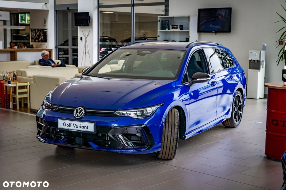 Volkswagen Golf - 6