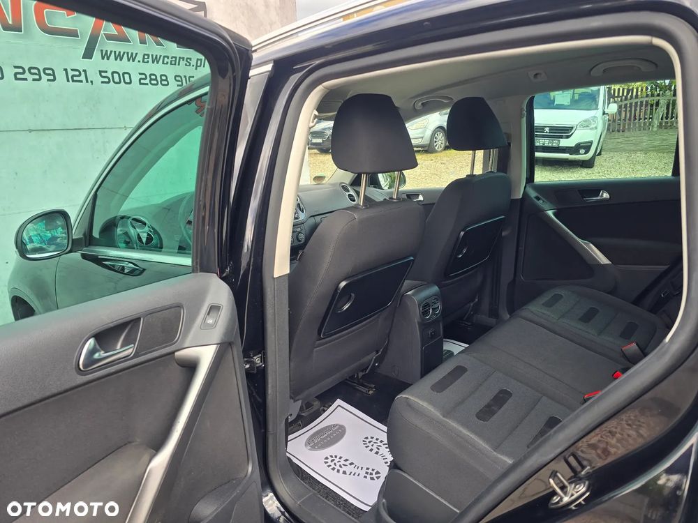 Volkswagen Tiguan - 19