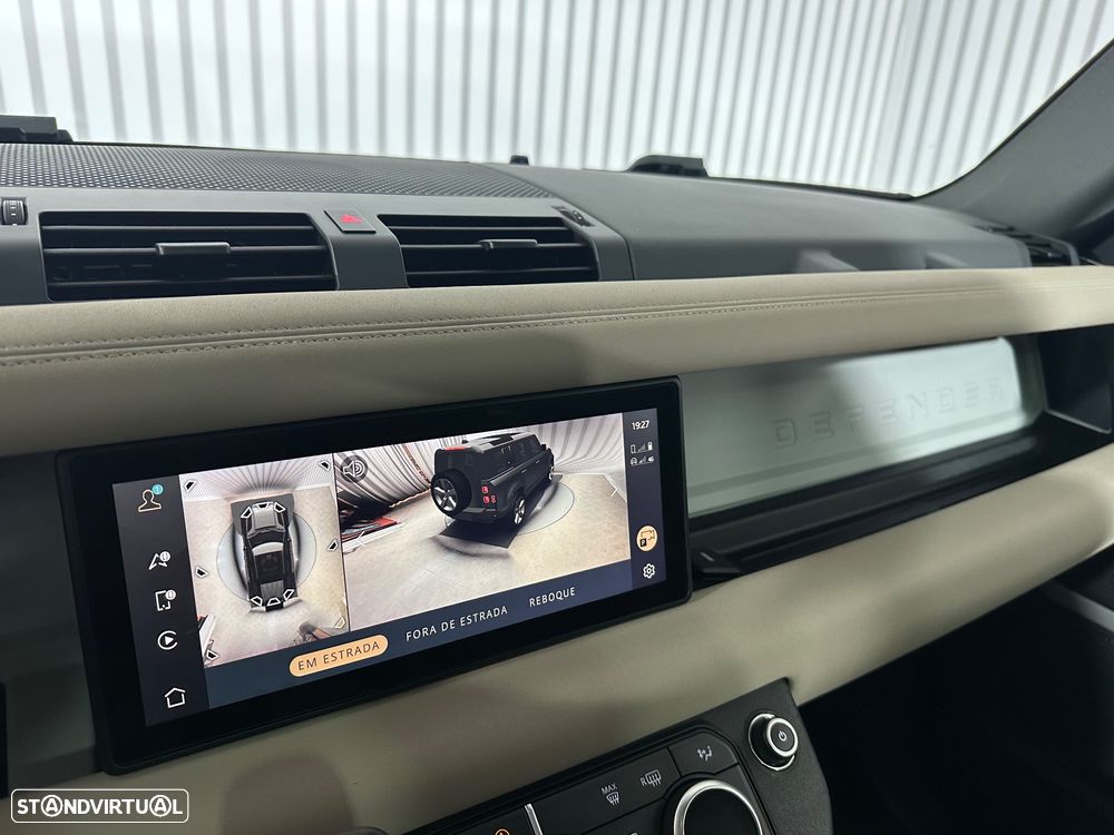 Land Rover Defender 3.0 I6 110 AWD X-Dynamic S - 27