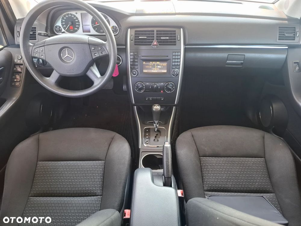 Mercedes-Benz Klasa B 180 Autotronic - 9