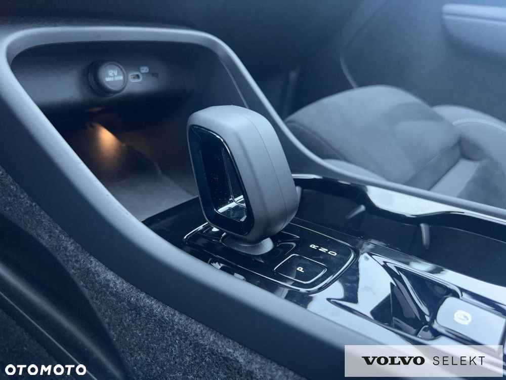 Volvo XC 40 - 29