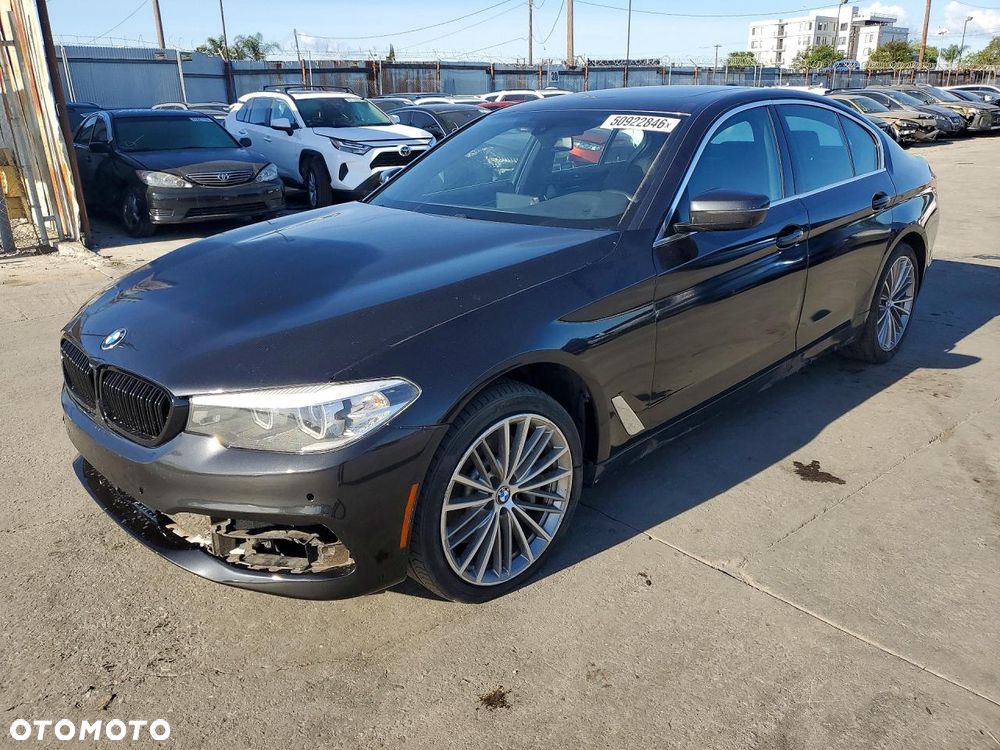 BMW Seria 5 530i GPF M Sport sport