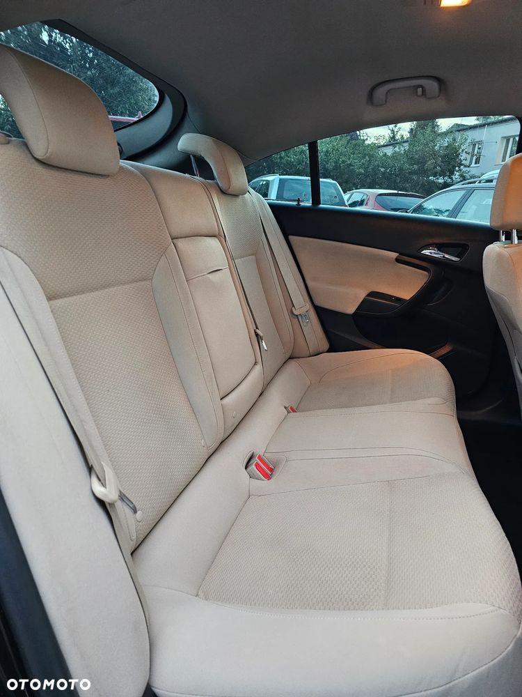 Opel Insignia 2.0 CDTI - 8