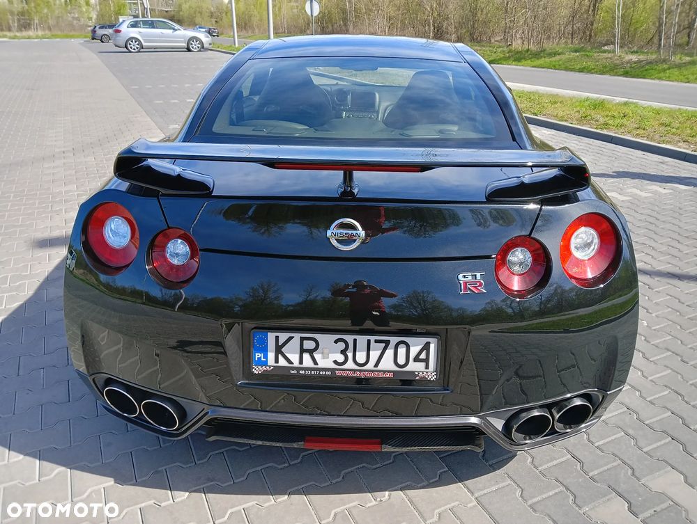 Nissan GT-R Black Edition - 8