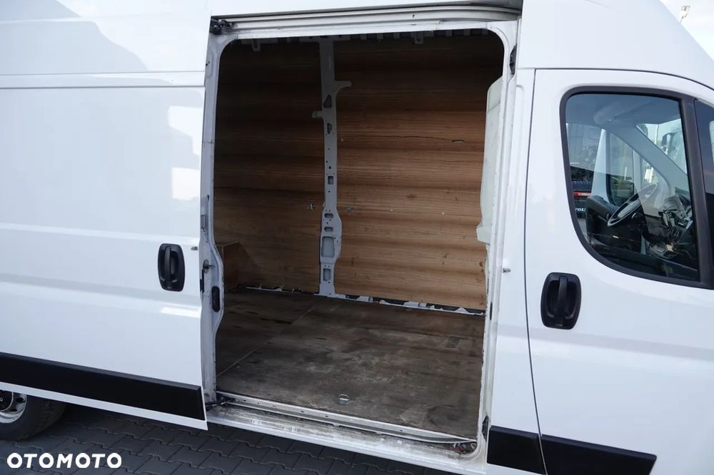 Peugeot BOXER / 2.2 - 120  KM / L3H3 /  FURGON BLASZAK / 2022 ROK / MANUAL /  SPROWADZONY - 20
