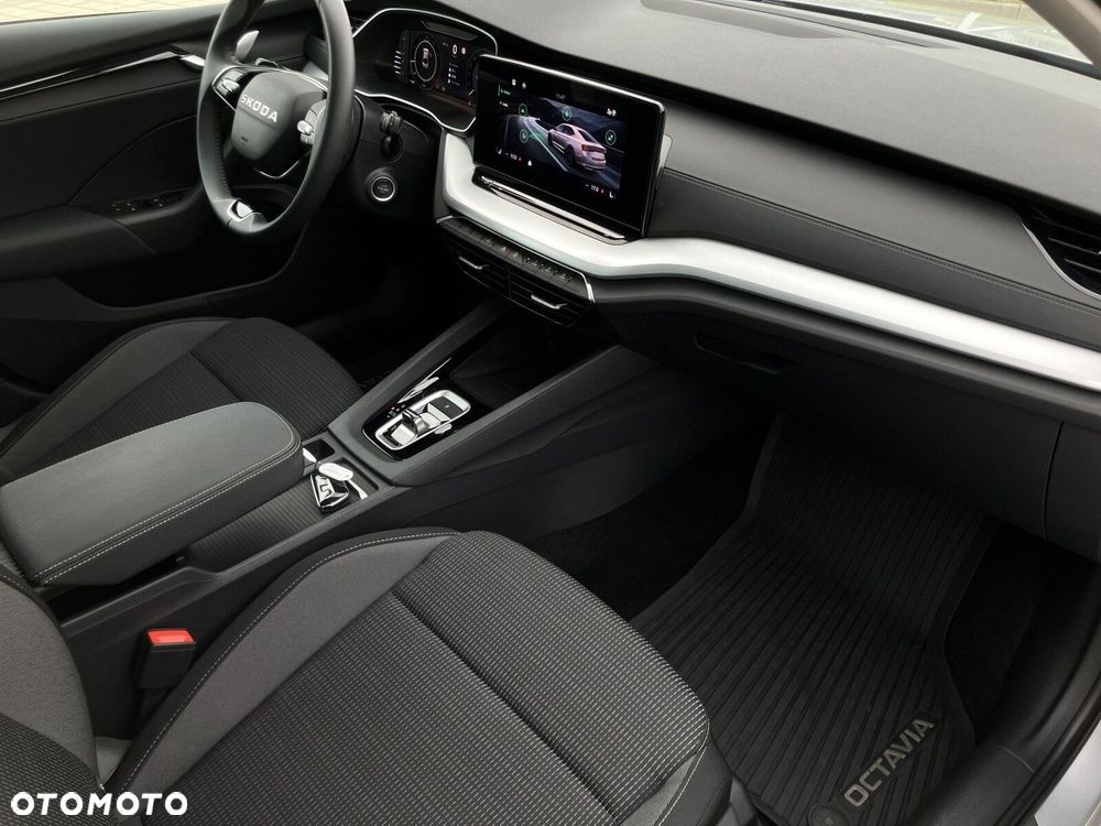 Skoda Octavia 1.5 TSI mHEV Selection DSG - 8