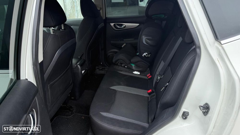 Nissan Qashqai 1.5 dCi N-WAY - 12