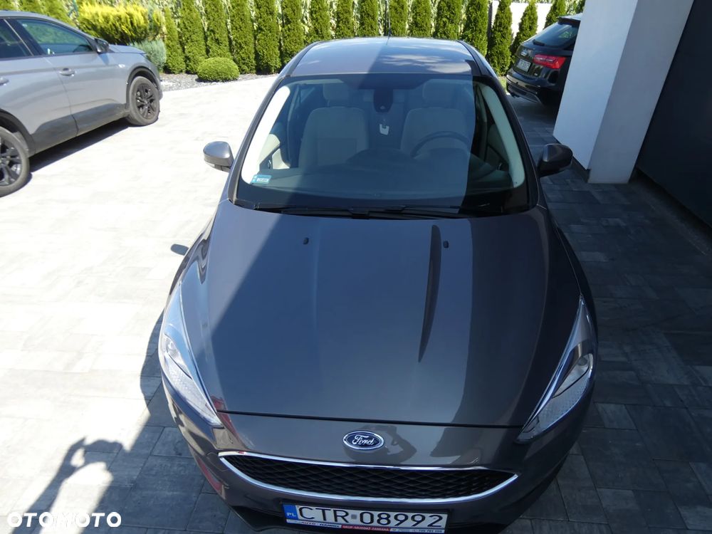 Ford Focus 1.6 Trend - 4