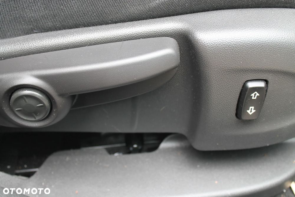 Opel Astra 1.6 CDTI Elite - 29