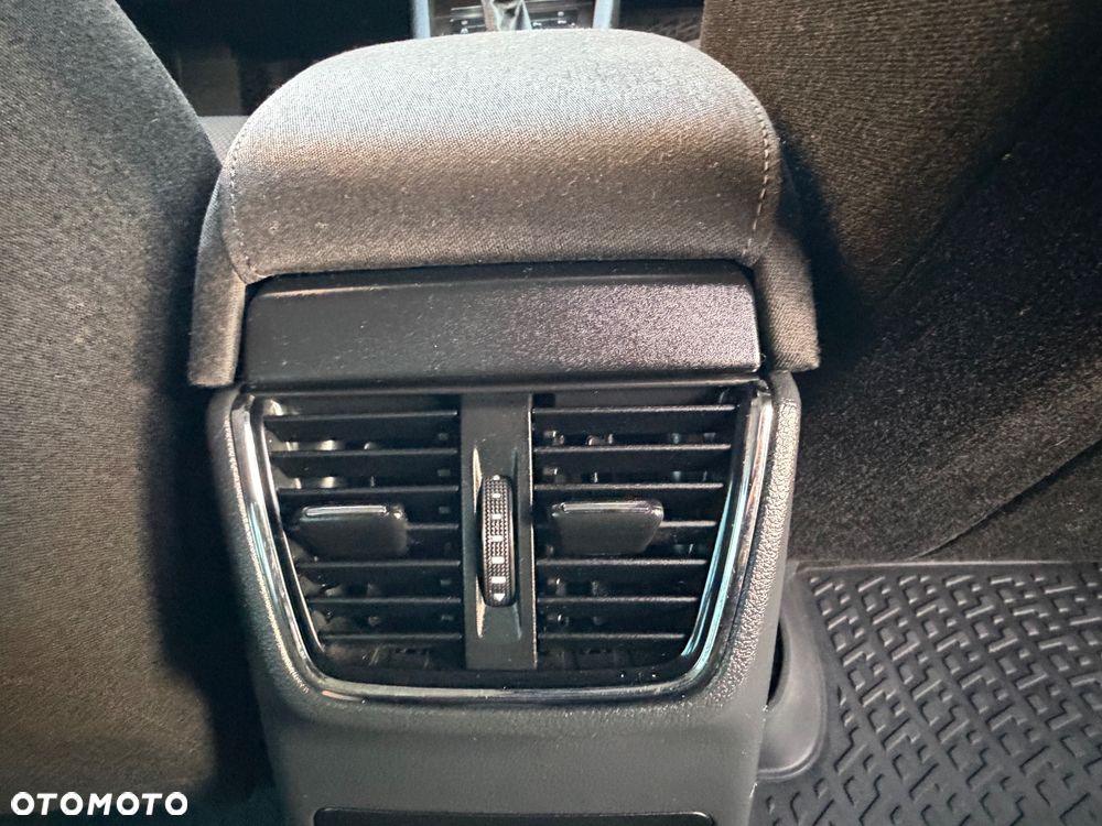 Skoda Octavia Combi 2.0 TDI (Green tec) 4x4 DSG Scout - 32