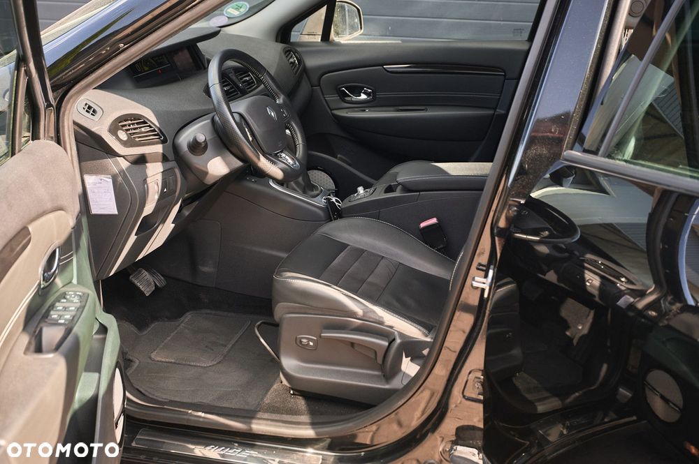 Renault Grand Scenic - 13