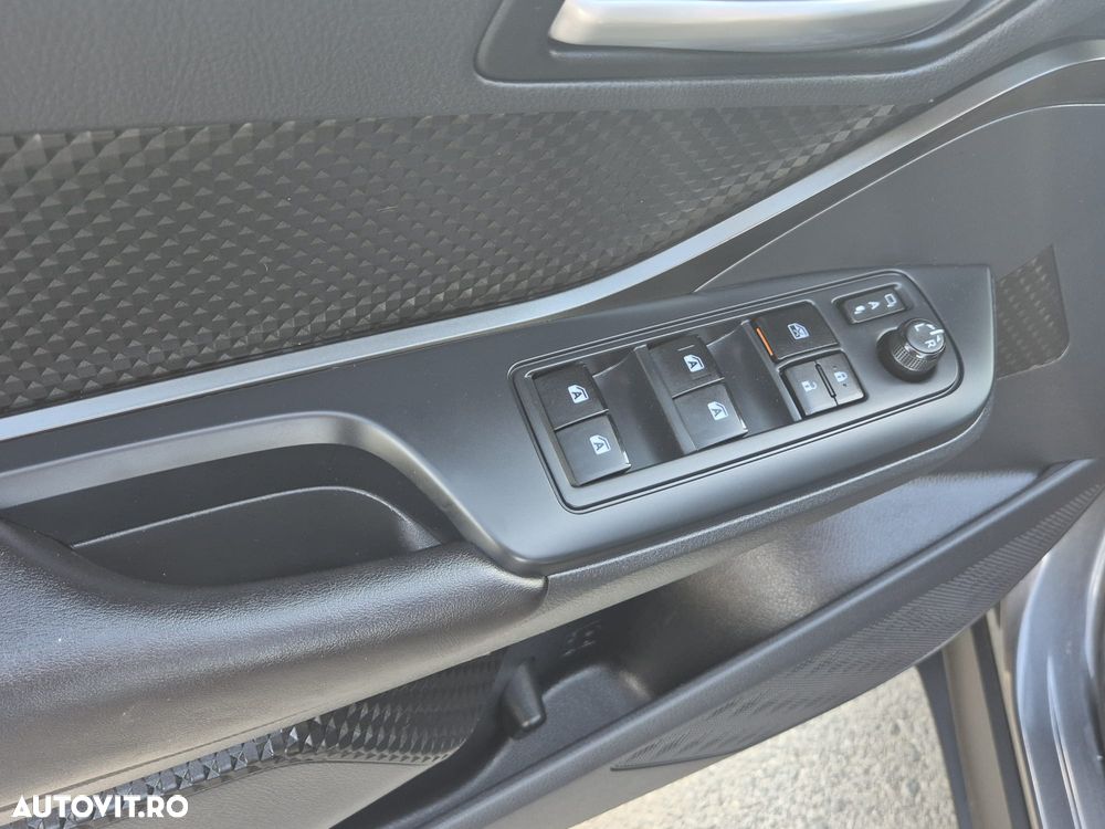 Toyota C-HR Business-Edition - 9