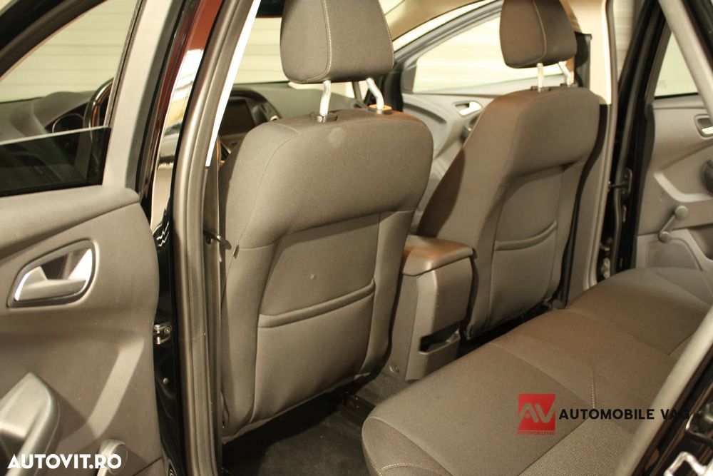 Ford Focus 1.5 TDCi DPF Start-Stopp-System Business - 14