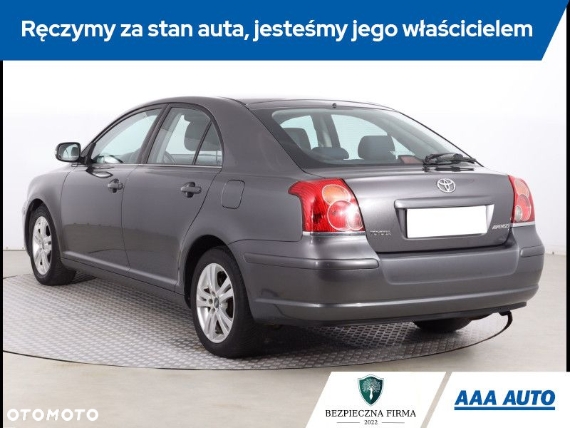 Toyota Avensis - 5