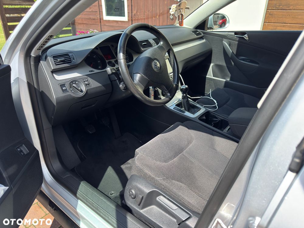 Volkswagen Passat 2.0 TDI 4Mot Highline - 6