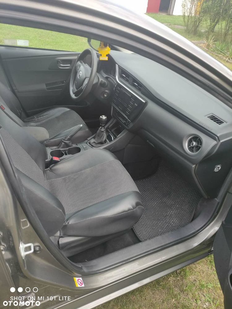 Toyota Auris 1.33 VVT-i Active - 11