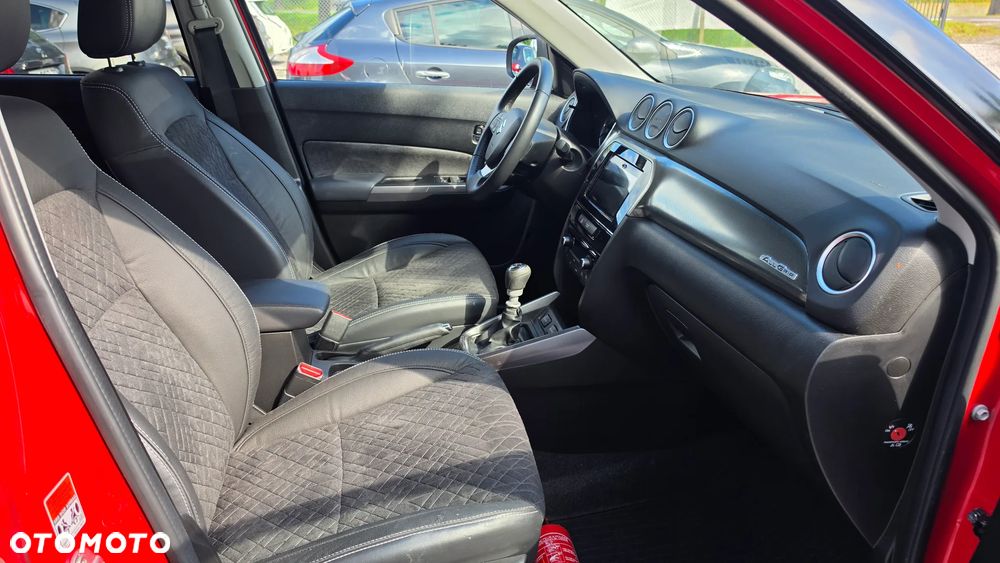 Suzuki Vitara 1.4 Boosterjet mHEV Elegance 4WD - 15