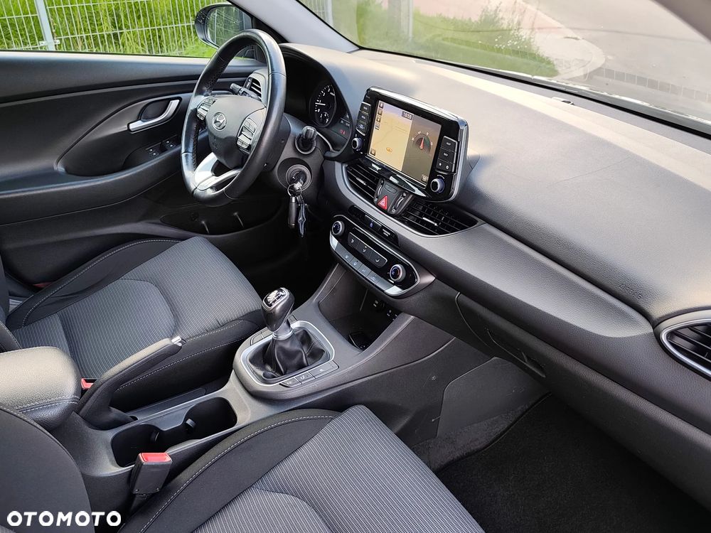 Hyundai i30 1.4 Premium - 8