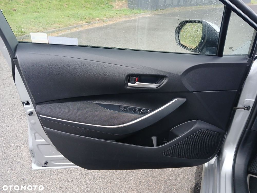 Toyota Corolla 1.8 Hybrid Comfort - 40