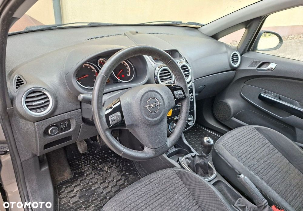 Opel Corsa - 20